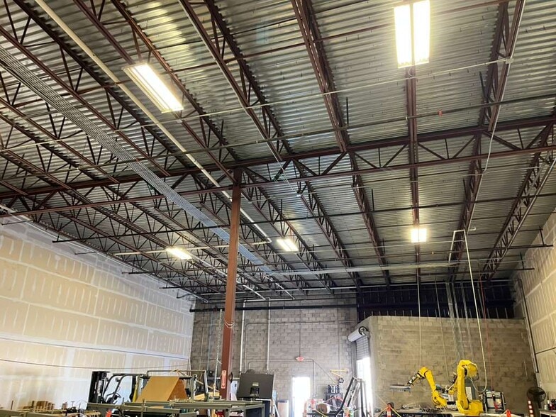 1901 Longleaf Blvd, Lake Wales, FL à vendre - Photo du bâtiment - Image 2 de 13