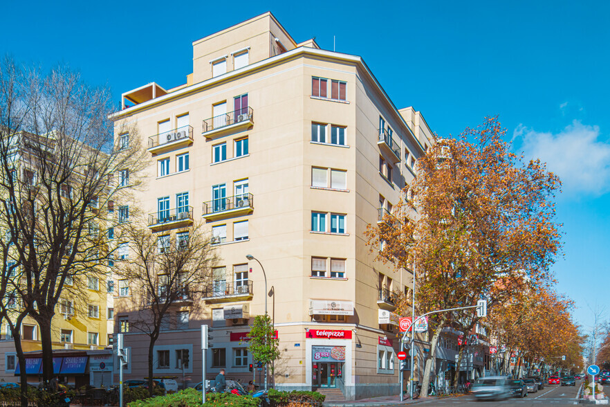 Calle Del Príncipe De Vergara, 55, Madrid, Madrid à louer - Photo du bâtiment - Image 3 de 3