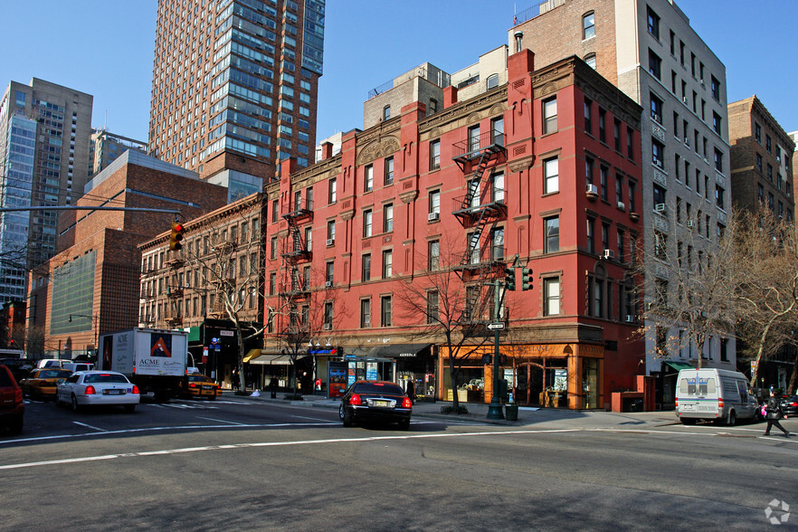 100 W 69th St, New York, NY à vendre - Photo principale - Image 1 de 1