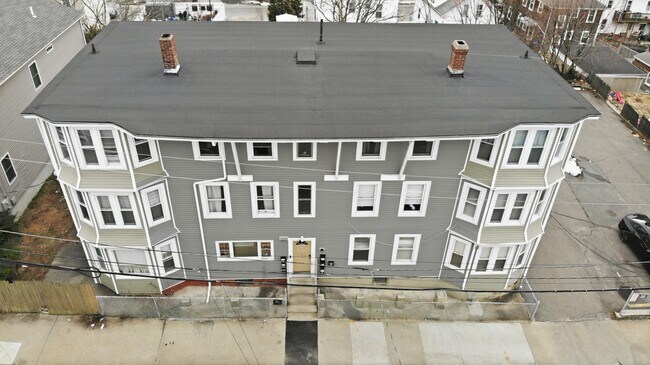 More details for 17 Ledge St, Providence, RI - Multifamily for Sale