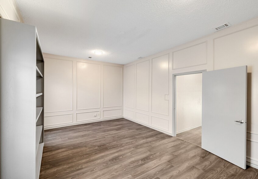 1619 W Irving Blvd, Irving, TX à louer - Photo intérieure - Image 3 de 16