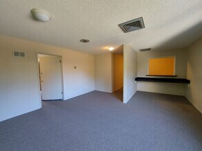 7765 Healdsburg Ave, Sebastopol, CA for lease Interior Photo- Image 1 of 4