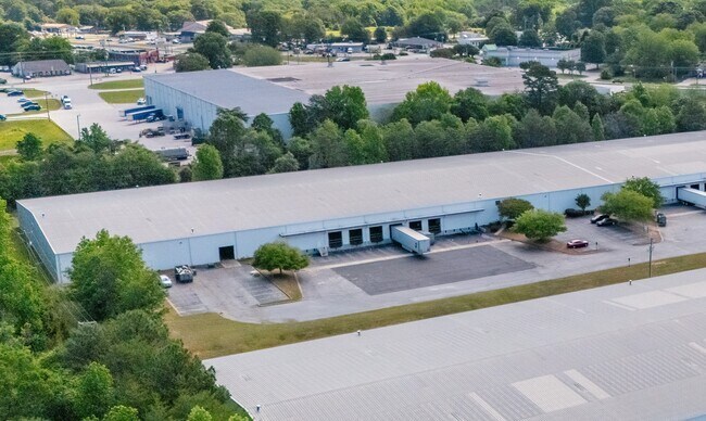 Plus de détails pour 6400 Augusta Rd, Greenville, SC - Industriel à louer