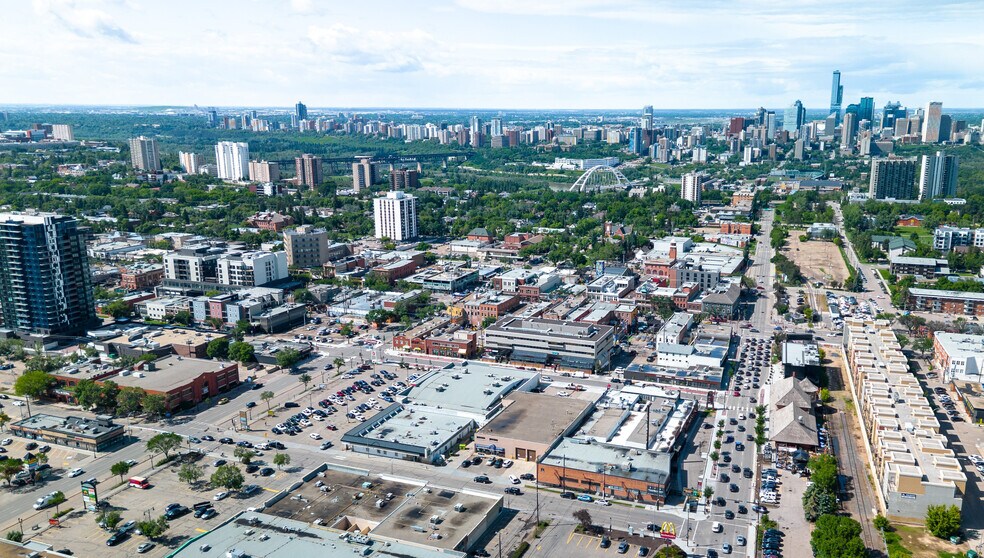 10328 81st Ave, Edmonton, AB à louer - Aérien - Image 3 de 3