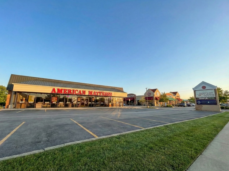 35 E Golf Rd, Schaumburg, IL for lease - Building Photo - Image 3 of 4