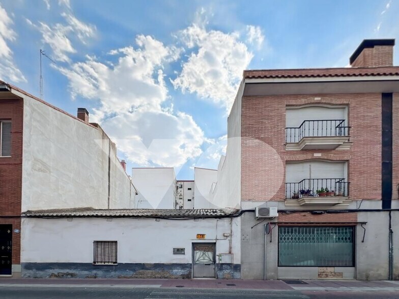 Immeuble residentiel dans Torrejón de Ardoz, Madrid à vendre - Photo du bâtiment - Image 2 de 3