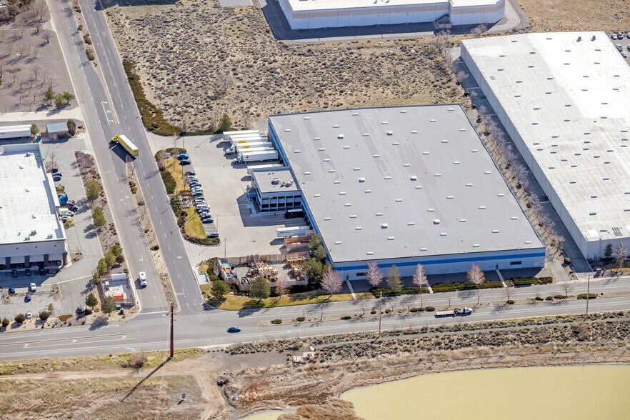 14444 Lear Blvd, Reno, NV à vendre - Photo du bâtiment - Image 3 de 3