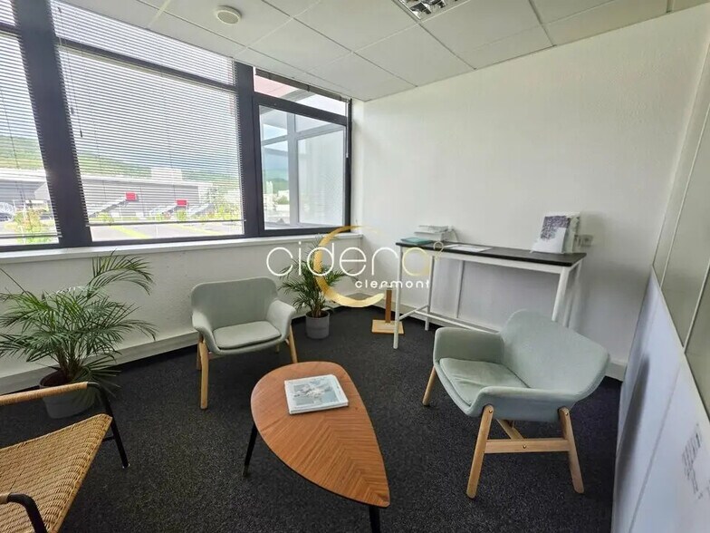 Office in Clermont-Ferrand for lease - Interior Photo - Image 2 of 9
