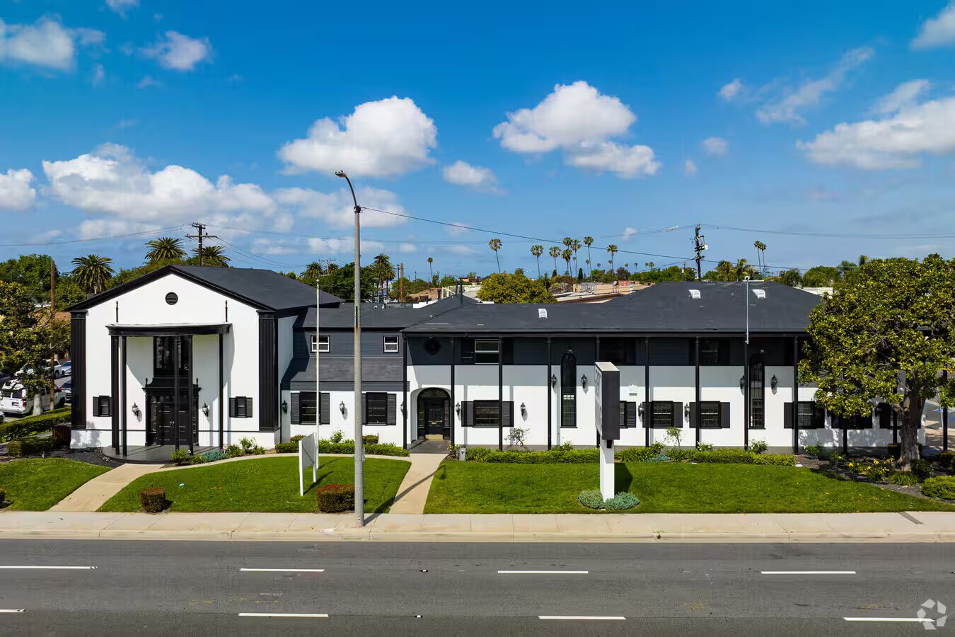 619 S Prairie Ave, Inglewood, CA for lease Interior Photo- Image 1 of 14