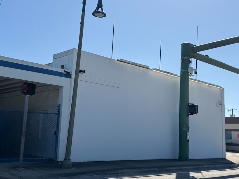 1002 N Dixie Hwy, Lake Worth, FL for sale - Building Photo - Image 3 of 4
