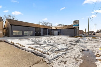 26289 W Eight Mile Rd, Redford Township, MI for lease Interior Photo- Image 2 of 38