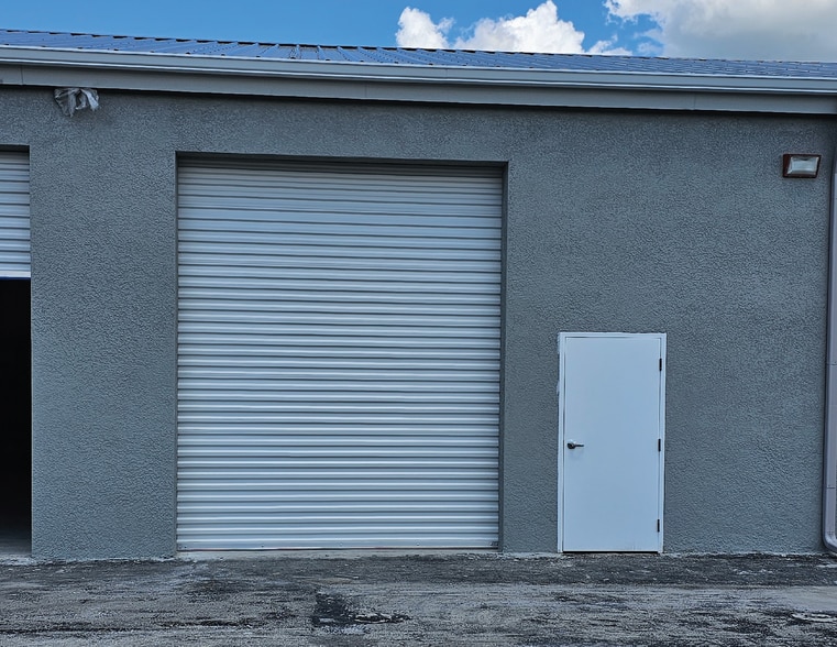 5619 8th St W, Lehigh Acres, FL for lease - Building Photo - Image 2 of 7