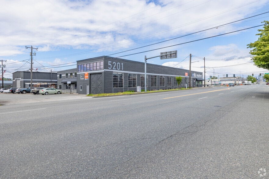 5201 1st Ave S, Seattle, WA for sale - Neighborhood Photo - Image 3 of 6