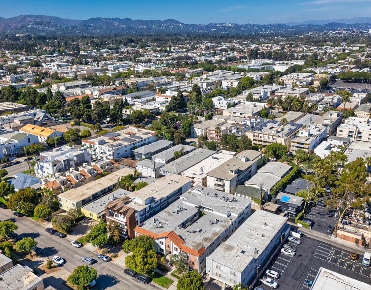 1015 3rd St, Santa Monica, CA for sale - Building Photo - Image 3 of 70