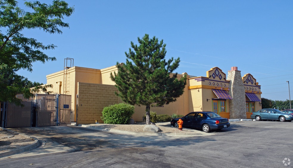 1915 Glacier Park Ave, Naperville, IL for lease - Building Photo - Image 2 of 14