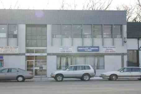 3267-3277 Bloor St W, Toronto, ON à louer - Photo du bâtiment - Image 3 de 5