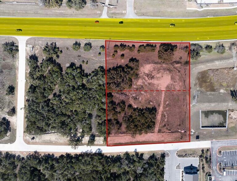 US 290/ Sawyer Ranch Road portfolio of 2 properties for sale on LoopNet.ca - Building Photo - Image 2 of 4