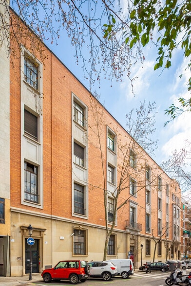 Carrer de Bordeus, 16, Barcelona, Barcelona for sale - Building Photo - Image 2 of 4