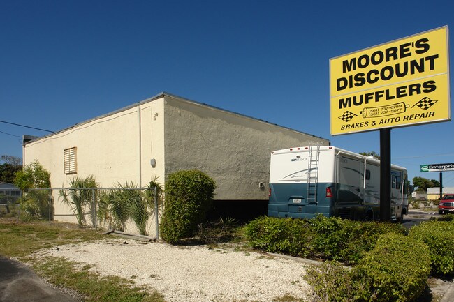 Plus de détails pour 925 N Federal Hwy, Boynton Beach, FL - Commerce de détail à vendre