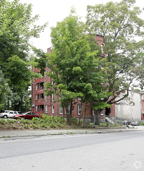 8-12 Oread St, Worcester, MA à vendre - Photo du bâtiment - Image 3 de 6