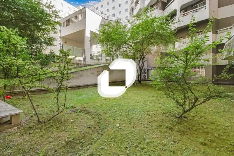 Local d'activités dans Paris à vendre - Photo du bâtiment - Image 1 de 9