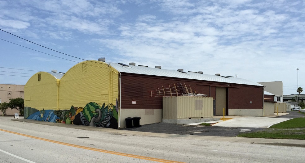 1942 2nd Ave S, Saint Petersburg, FL for lease - Building Photo - Image 2 of 46