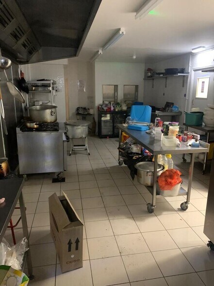 49 South End, Croydon à louer - Photo du bâtiment - Image 2 de 14