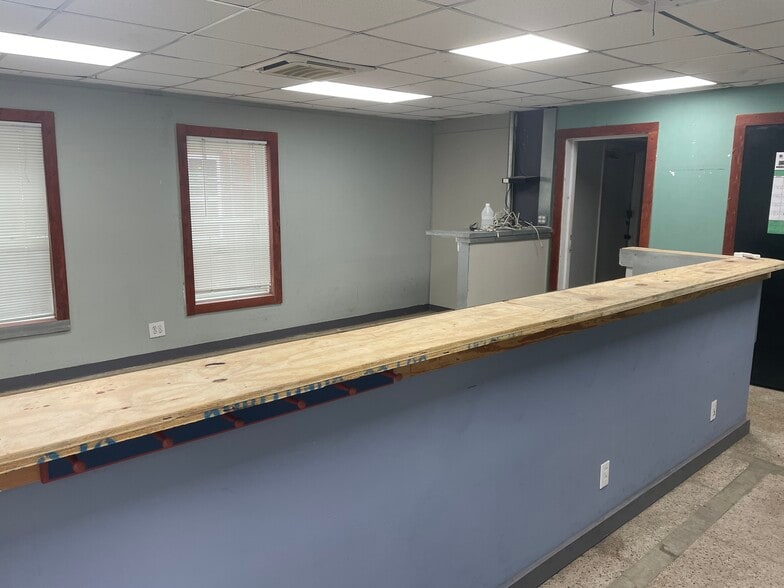 1515 31st St, Galveston, TX for lease - Building Photo - Image 3 of 15