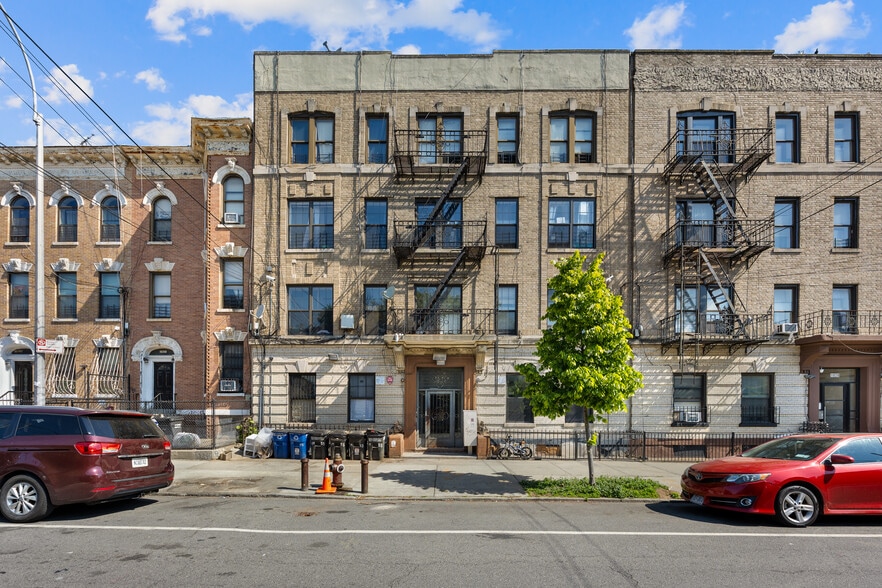 1935 Bergen St, Brooklyn, NY for sale - Building Photo - Image 2 of 14