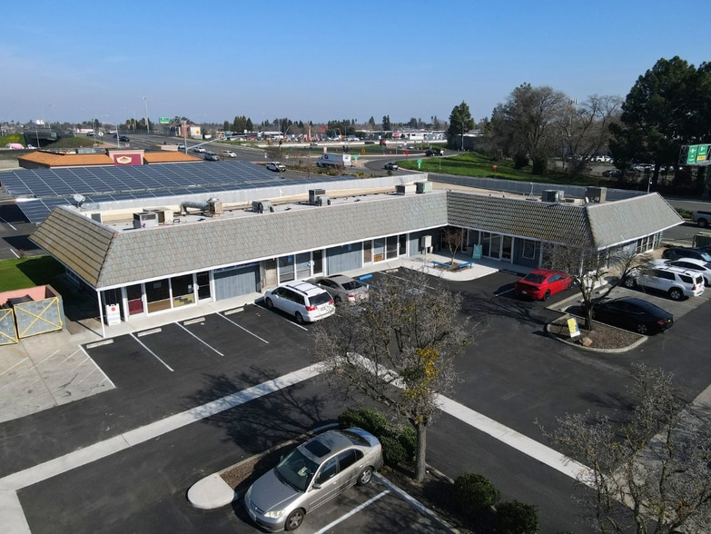 1257 Halyard Dr, West Sacramento, CA for lease - Building Photo - Image 3 of 10