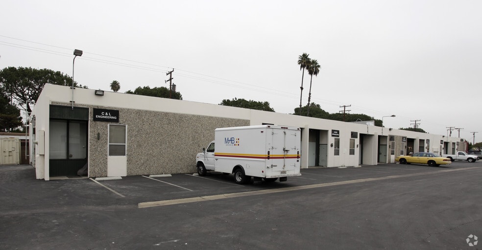 6895 Oslo Cir, Buena Park, CA for lease - Building Photo - Image 2 of 2