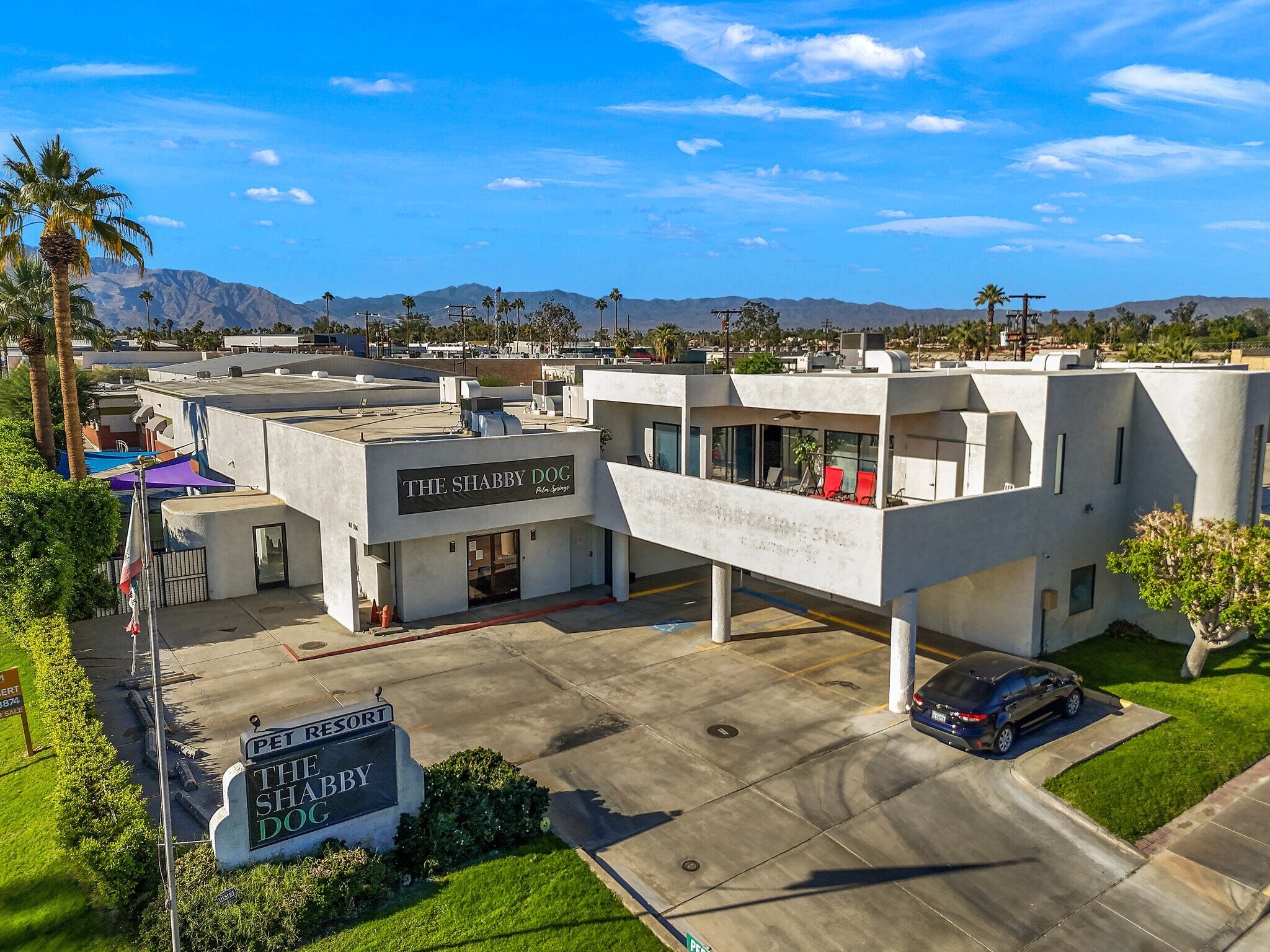 68766 Perez Rd, Cathedral City, CA à louer Photo du bâtiment- Image 1 de 6