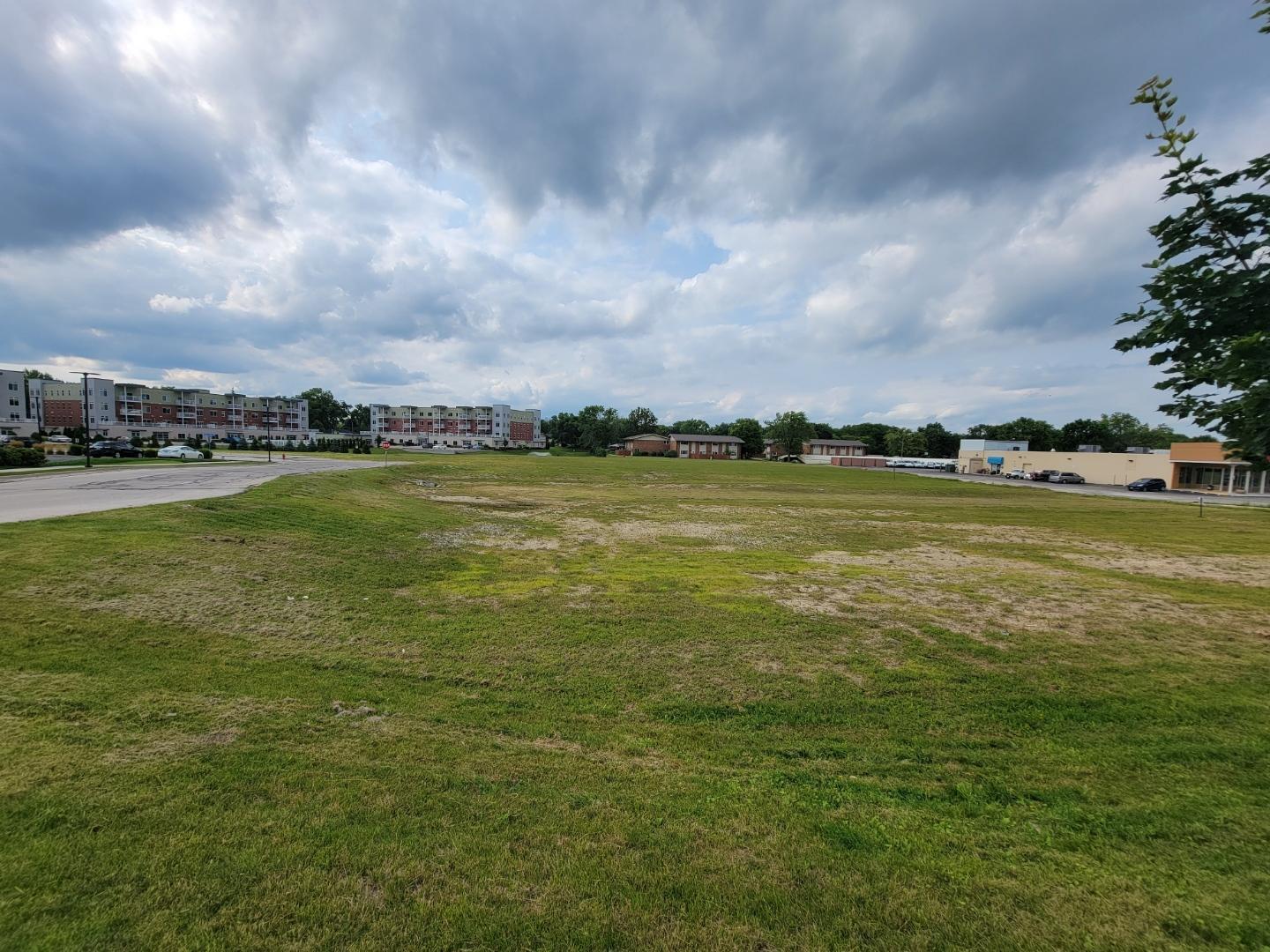 S74W16890 Janesville Rd, Muskego, WI à vendre Photo du bâtiment- Image 1 de 6