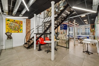 12 Rue Saint Fiacre, Paris for lease Interior Photo- Image 2 of 9