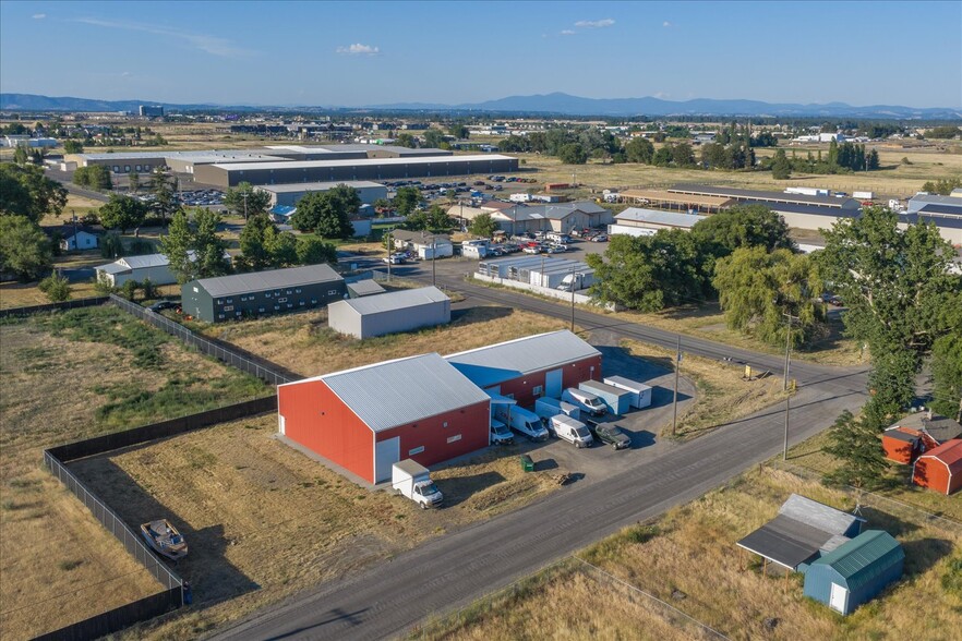 2032 S Garfield Rd, Airway Heights, WA for sale - Building Photo - Image 1 of 12