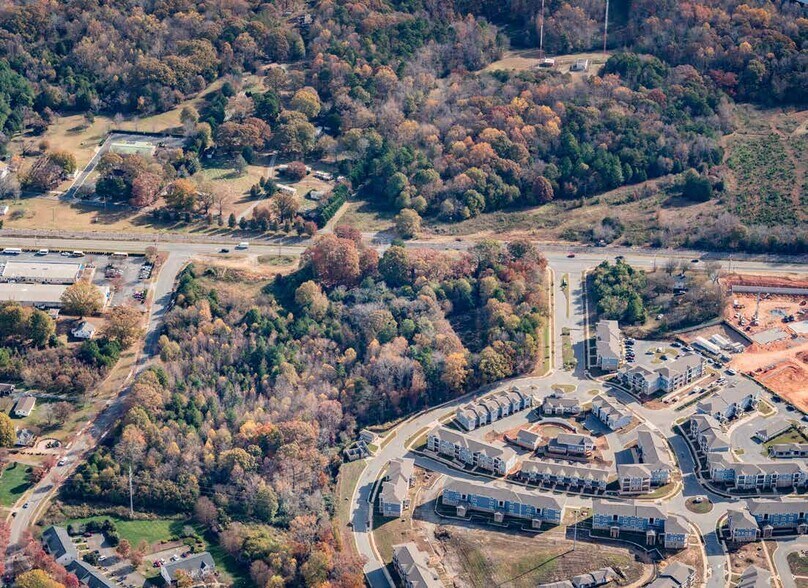 16530 Gap Station Drive, Huntersville, NC à vendre - Photo du bâtiment - Image 2 de 10