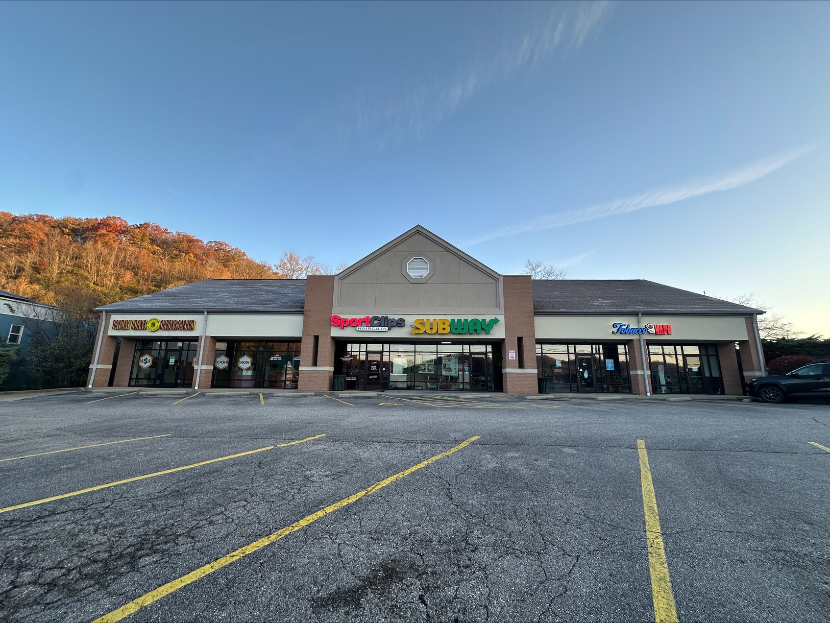 1990 Highland Pike, Ft Wright, KY for lease Building Photo- Image 1 of 10