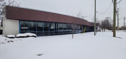 4600 Rhodes Dr, Windsor, ON for lease Interior Photo- Image 1 of 36