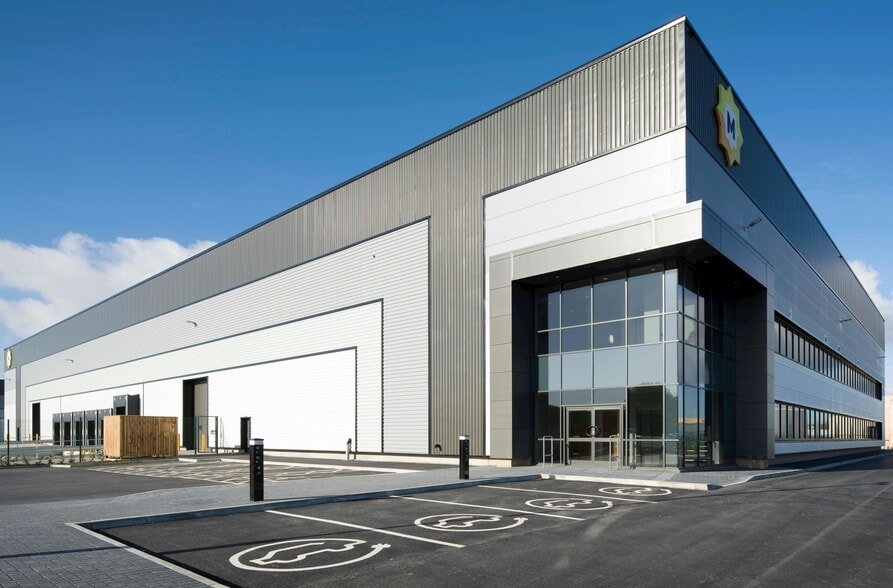 Stirling Rd, Liverpool for lease - Building Photo - Image 1 of 8