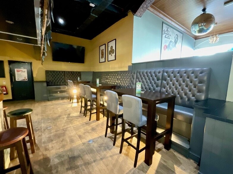 75a-79 Castle Rd, Scarborough for sale - Interior Photo - Image 3 of 6