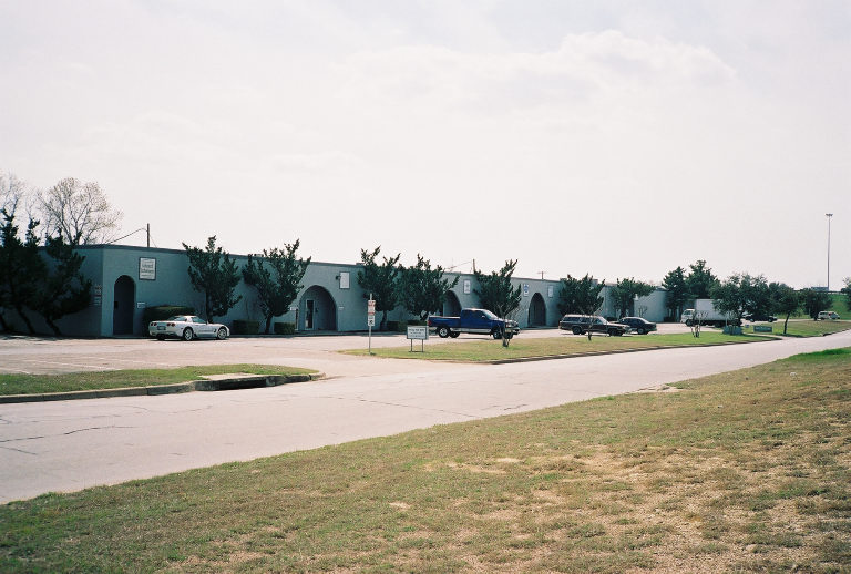 1509-1521 Central Park Dr, Hurst, TX à vendre - Photo du bâtiment - Image 3 de 6