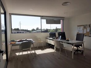 14 Za Du Bas Taulet, Pélissanne à louer Photo intérieure- Image 2 de 7