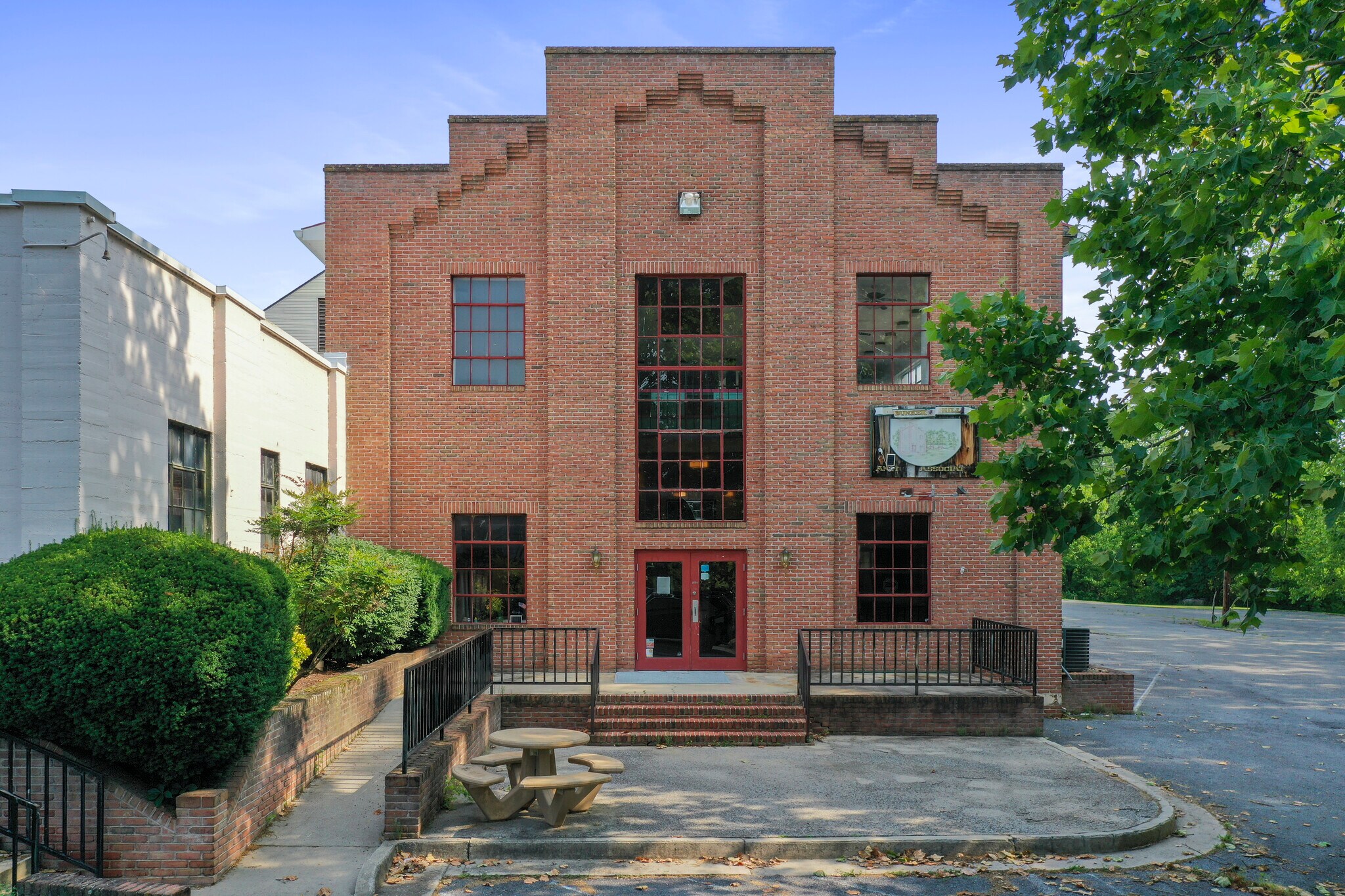 144 Runnymeade rd, Bunker Hill, WV for sale Building Photo- Image 1 of 31