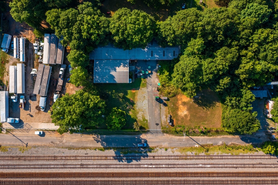 1613 Warren Ave, Gastonia, NC for sale - Building Photo - Image 3 of 10