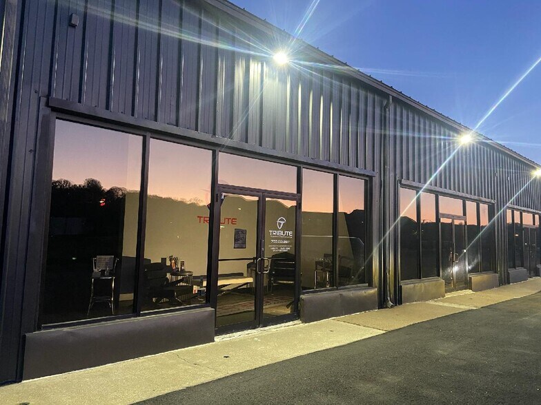 17650 Possum Point Rd, Dumfries, VA à louer - Photo du bâtiment - Image 3 de 10