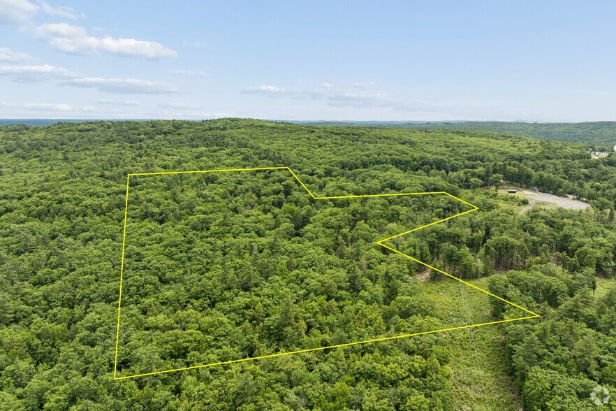 111 Chestnut Hill Rd, New Boston, NH for sale - Aerial - Image 2 of 15