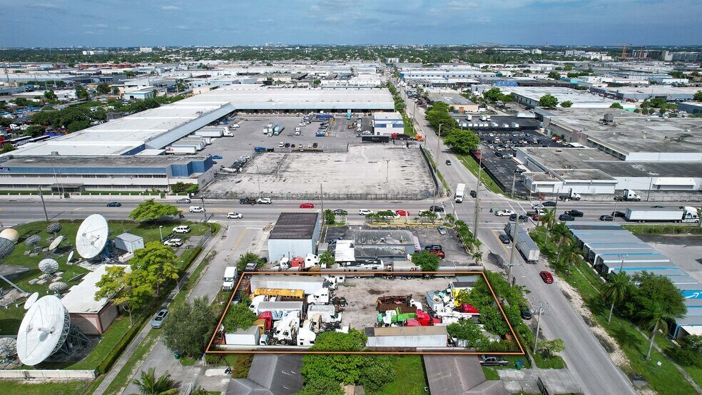 3158 NW 71st St, Miami, FL à vendre - Photo du bâtiment - Image 1 de 5
