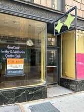 210 N 9th St, Saint Louis, MO à louer Photo du bâtiment- Image 1 de 10