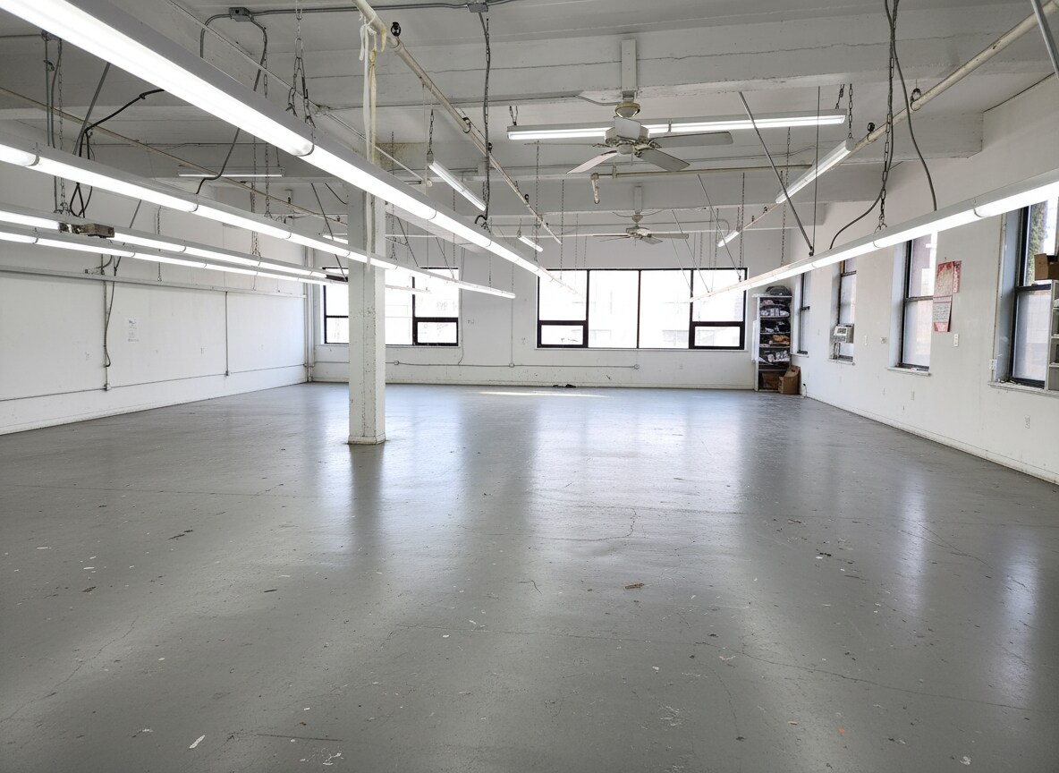10-39 45th Rd, Long Island City, NY for lease Interior Photo- Image 1 of 14