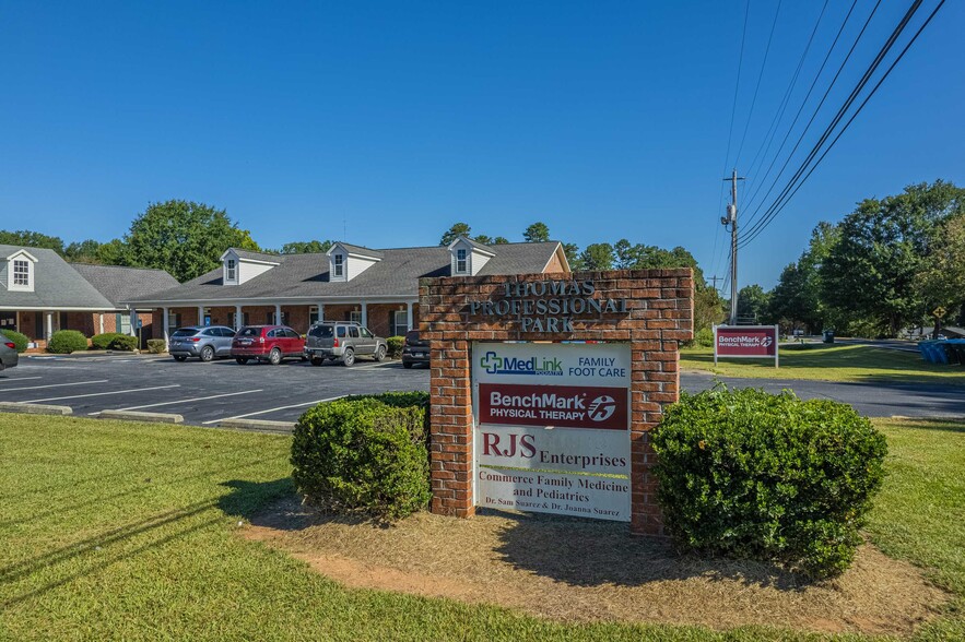 679 Hospital Rd, Commerce, GA à louer - Photo du bâtiment - Image 3 de 17